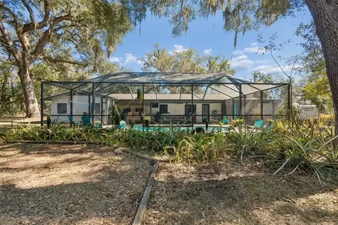 13550 11th Street Dade City FL 33525