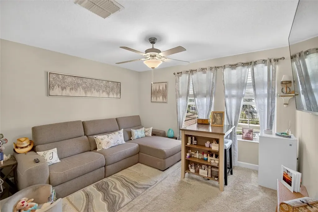 16909 April Plush Drive Wimauma FL 33598