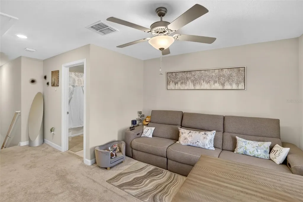 16909 April Plush Drive Wimauma FL 33598