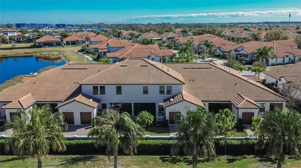 16909 April Plush Drive Wimauma FL 33598