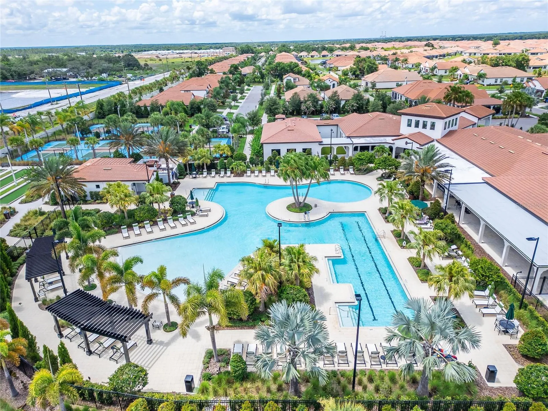 16909 April Plush Drive Wimauma FL 33598
