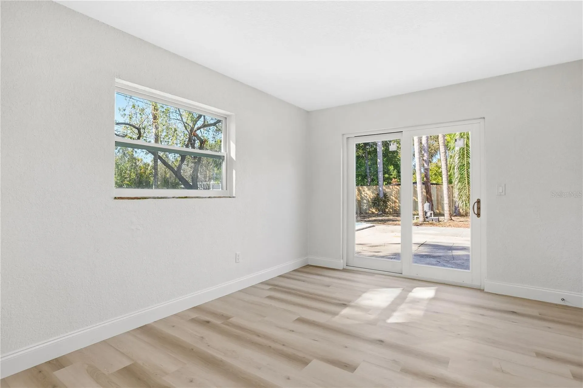 214 45th Avenue NE St Petersburg FL 33703