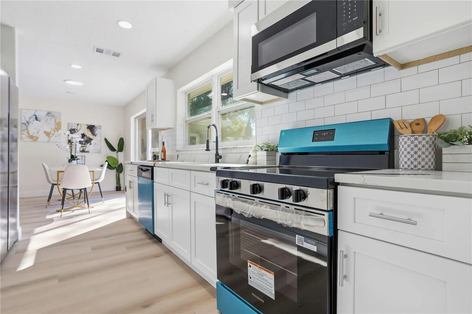 214 45th Avenue NE St Petersburg FL 33703