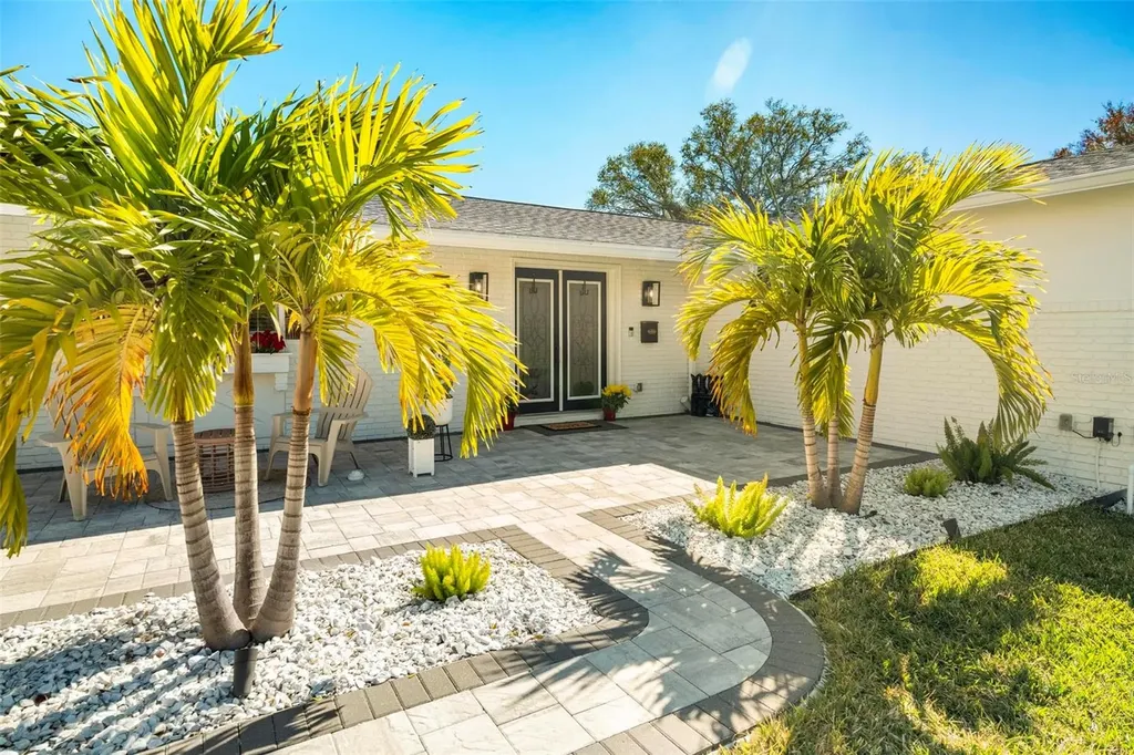 8412 Lopez Drive Tampa FL 33615