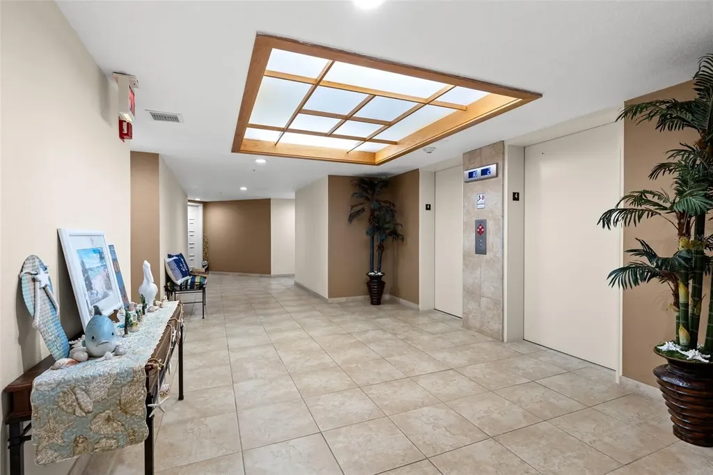 6287 Bahia Del Mar Circle St Petersburg FL 33715