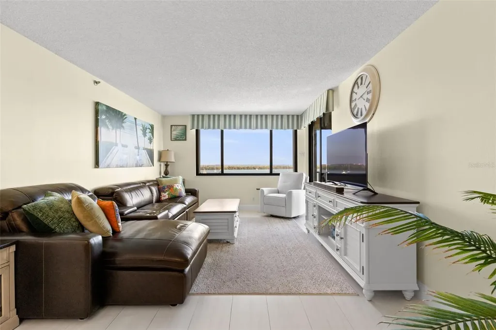 6287 Bahia Del Mar Circle St Petersburg FL 33715