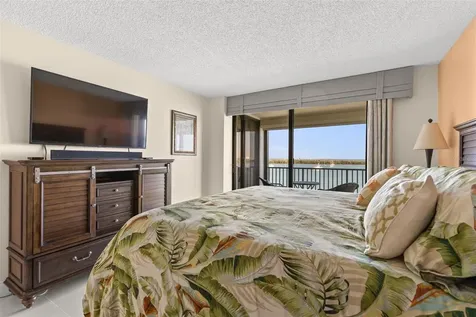 6287 Bahia Del Mar Circle St Petersburg FL 33715