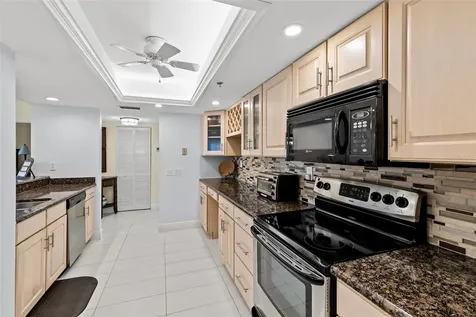 6287 Bahia Del Mar Circle St Petersburg FL 33715