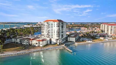 6287 Bahia Del Mar Circle St Petersburg FL 33715