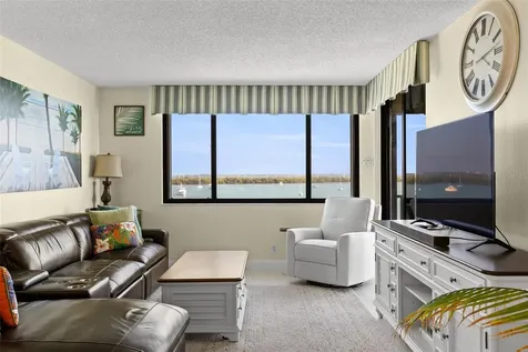 6287 Bahia Del Mar Circle St Petersburg FL 33715