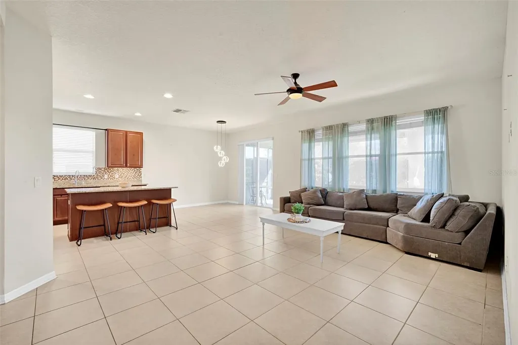 1102 White Water Bay Drive Groveland FL 34736