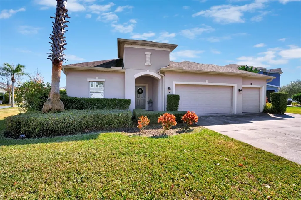 1102 White Water Bay Drive Groveland FL 34736