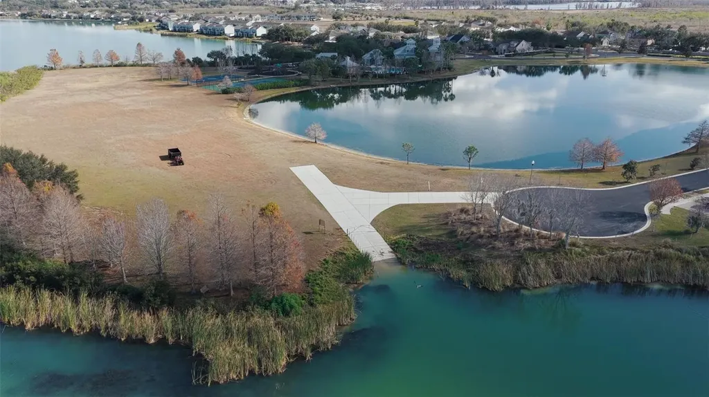 1102 White Water Bay Drive Groveland FL 34736