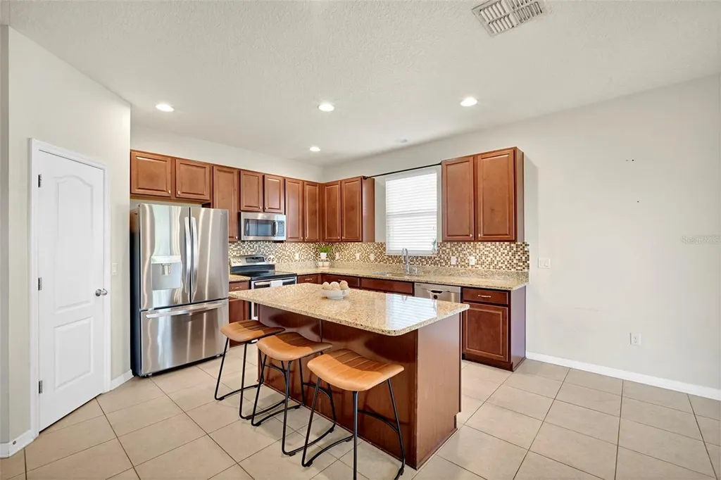 1102 White Water Bay Drive Groveland FL 34736