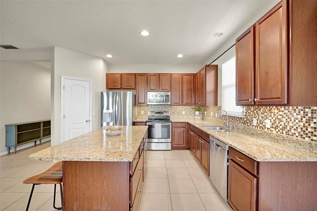 1102 White Water Bay Drive Groveland FL 34736