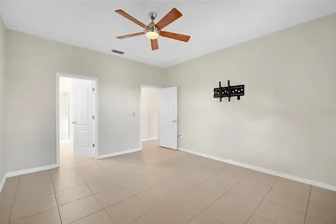 1102 White Water Bay Drive Groveland FL 34736