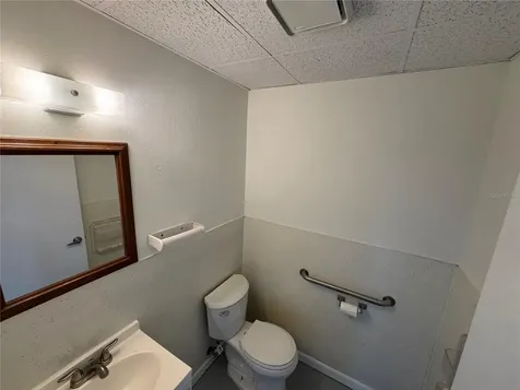 702 W Park Avenue Edgewater FL 32132