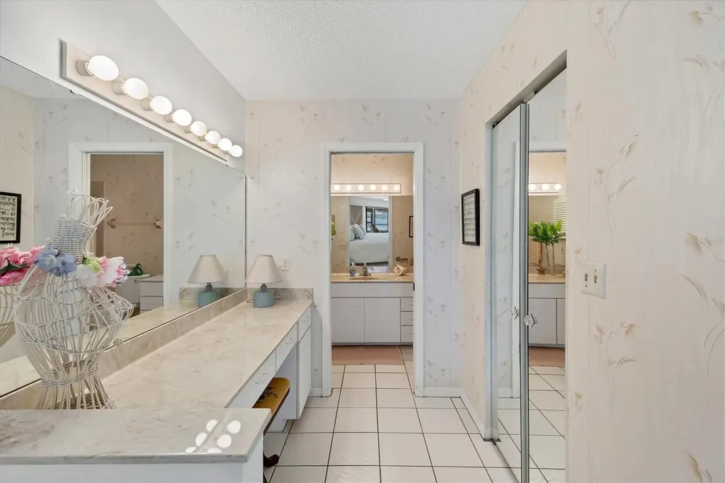 6650 Schooner Bay Circle Sarasota FL 34231