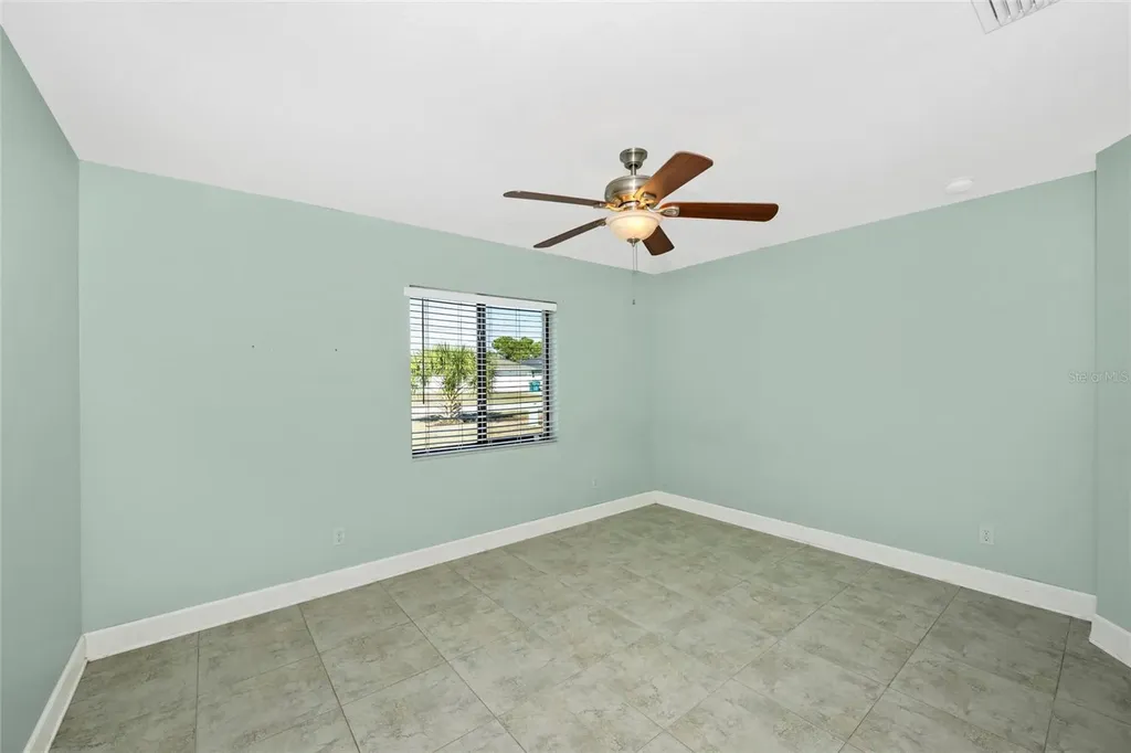 529 Sunset Road N Rotonda West FL 33947