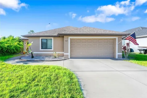529 Sunset Road N Rotonda West FL 33947