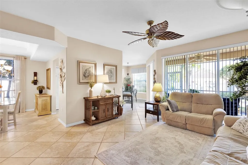 4533 Cinnamon Drive Sarasota FL 34238