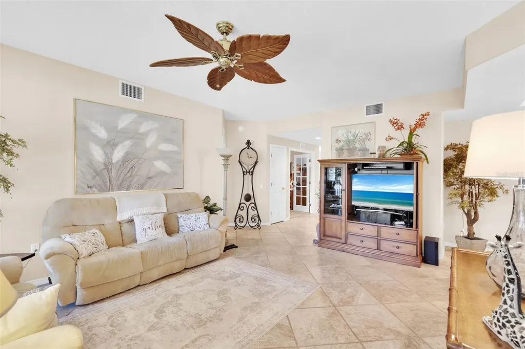 4533 Cinnamon Drive Sarasota FL 34238