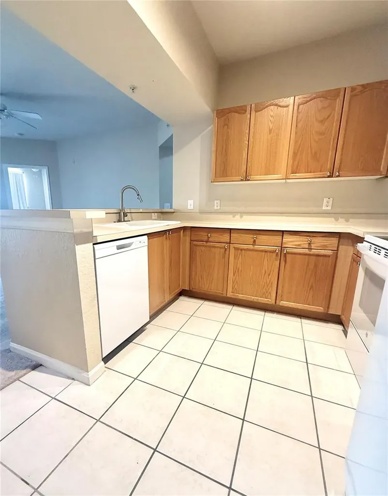 5125 Palm Springs Boulevard Tampa FL 33647