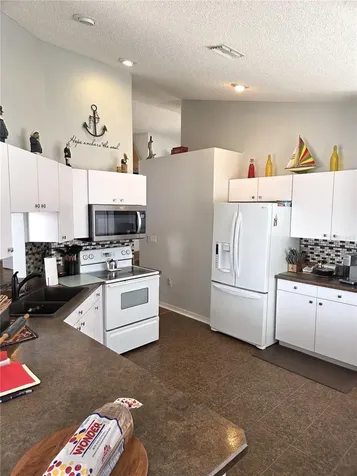 6719 Manor Beach New Port Richey FL 34652