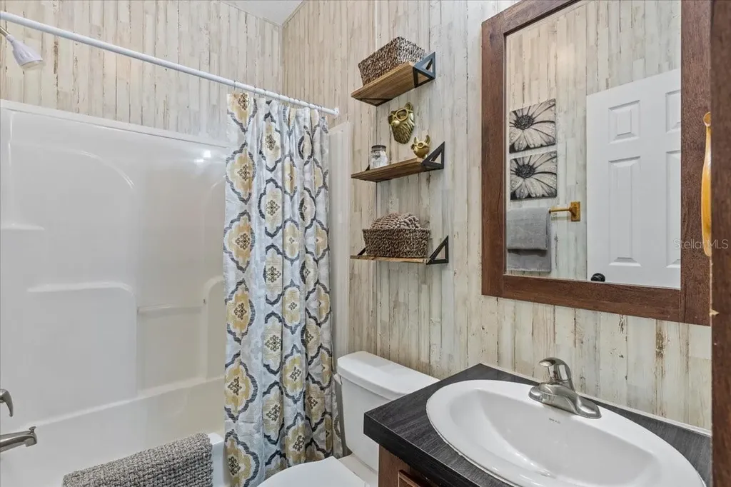 775 SW Choctaw Avenue Fort White FL 32038