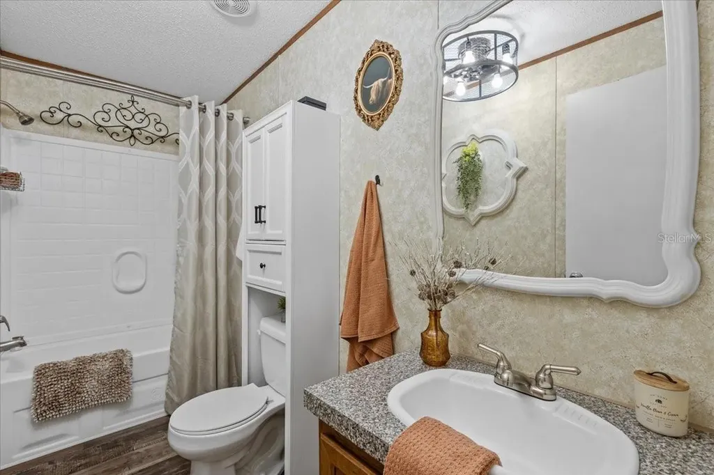 775 SW Choctaw Avenue Fort White FL 32038