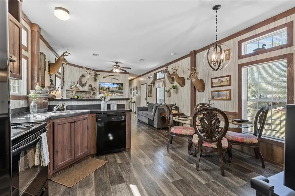 775 SW Choctaw Avenue Fort White FL 32038