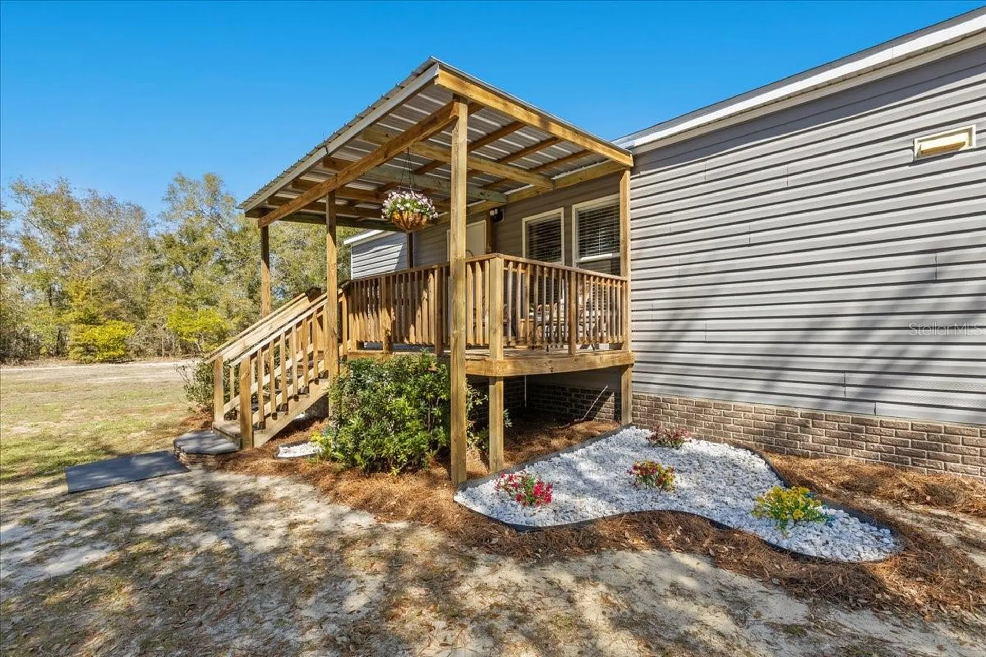 775 SW Choctaw Avenue Fort White FL 32038