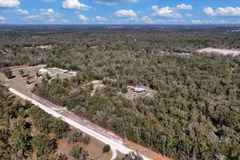 775 SW Choctaw Avenue Fort White FL 32038
