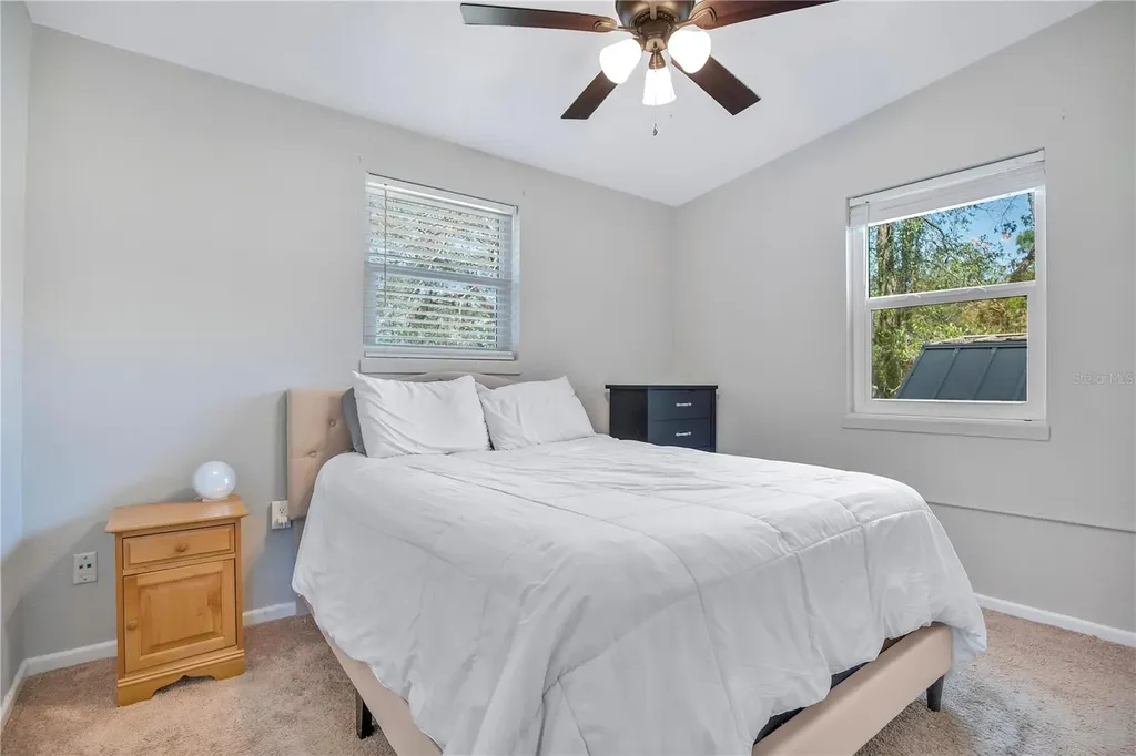 5450 Rose Avenue Orlando FL 32810