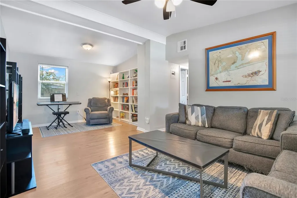 5450 Rose Avenue Orlando FL 32810