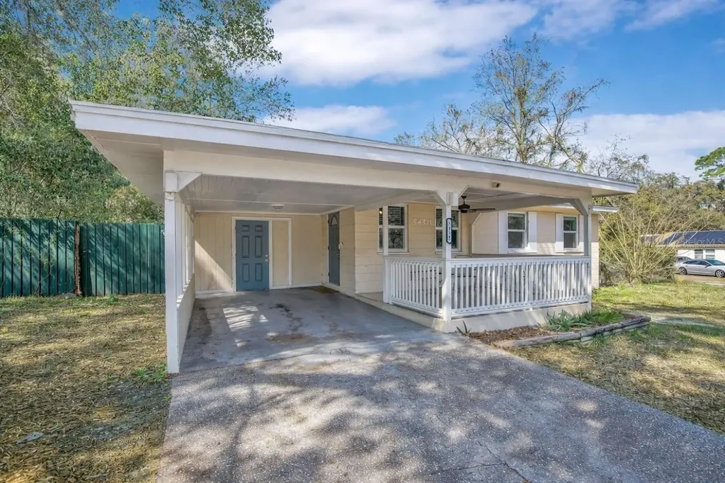 5450 Rose Avenue Orlando FL 32810
