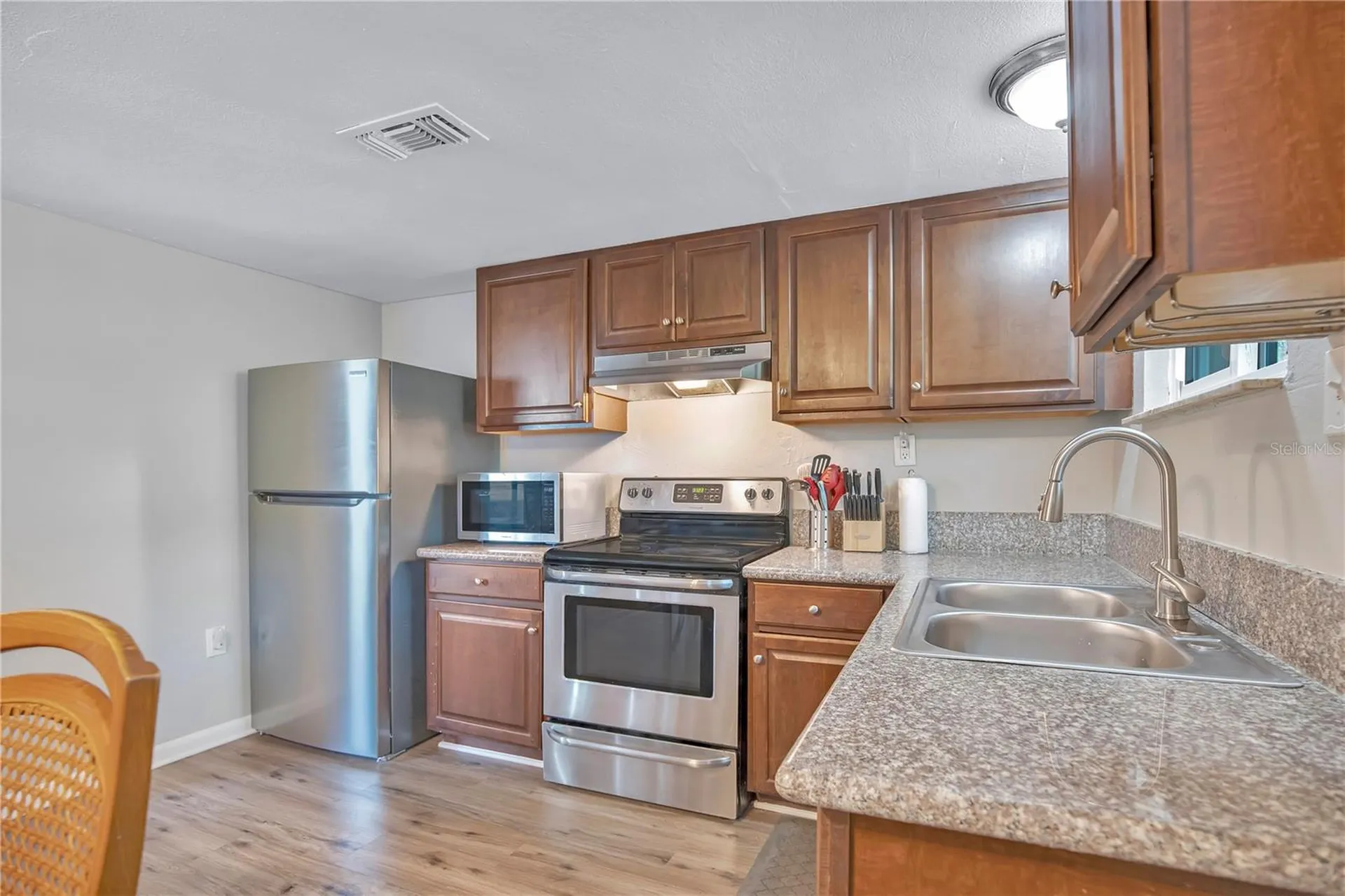 5450 Rose Avenue Orlando FL 32810