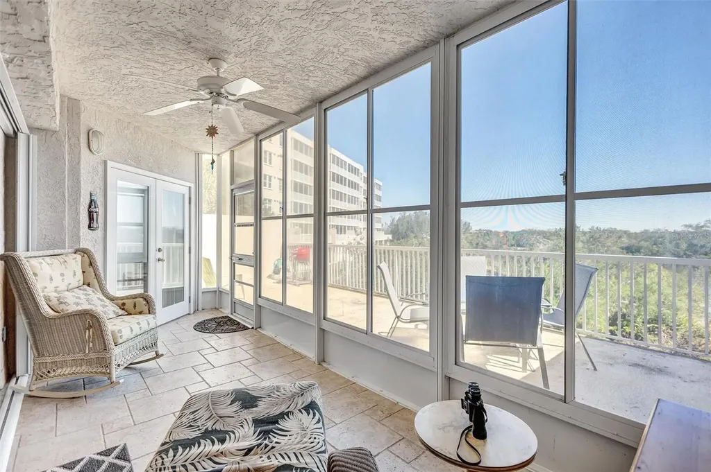 6475 Shoreline Drive St Petersburg FL 33708