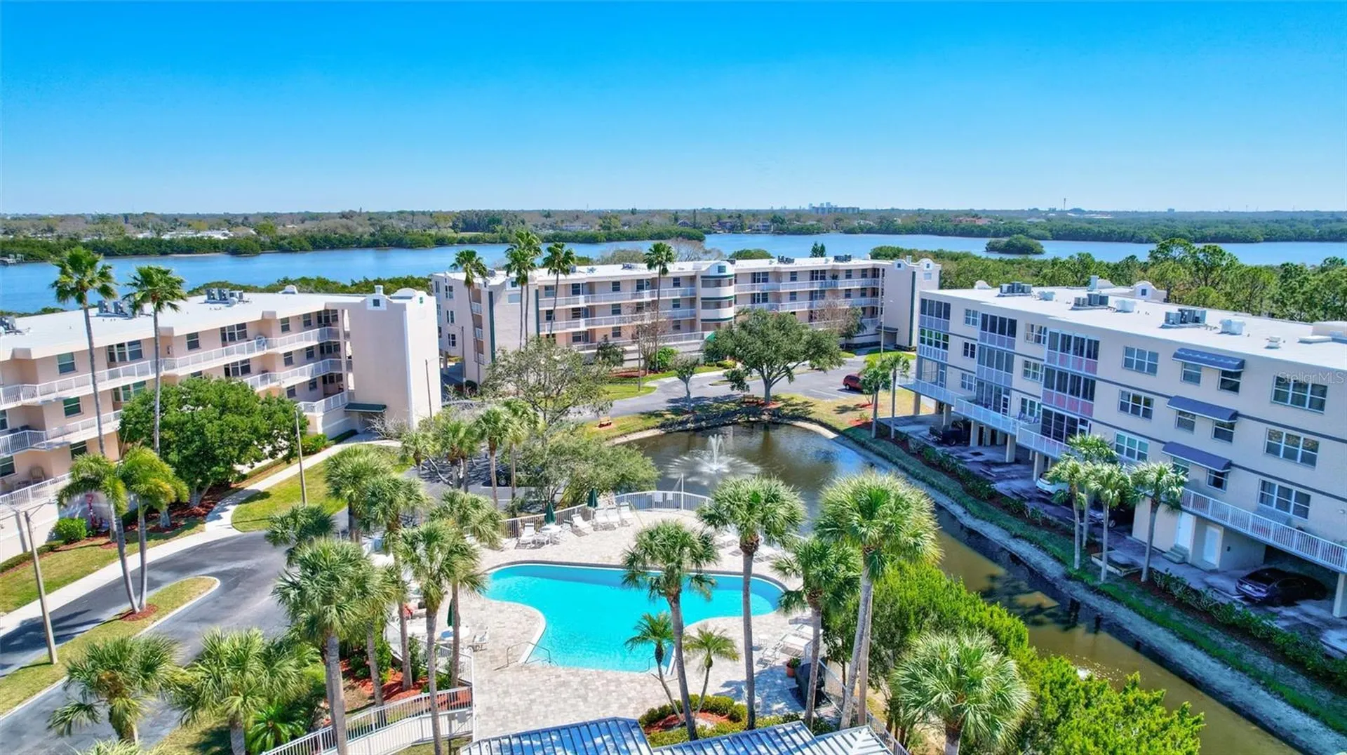 6475 Shoreline Drive St Petersburg FL 33708
