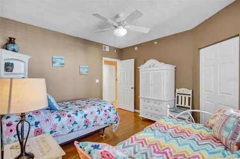 6475 Shoreline Drive St Petersburg FL 33708