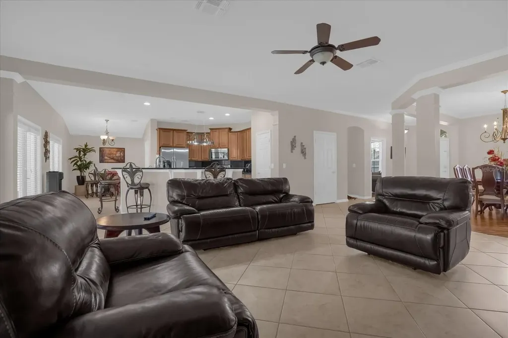 2284 Pickford Circle Apopka FL 32703