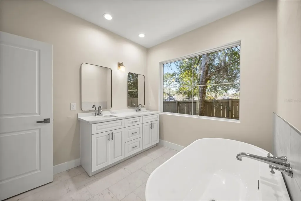 1044 SW 120th Drive Gainesville FL 32607