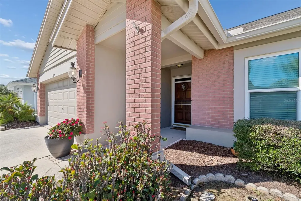 8626 Boysenberry Drive Tampa FL 33635