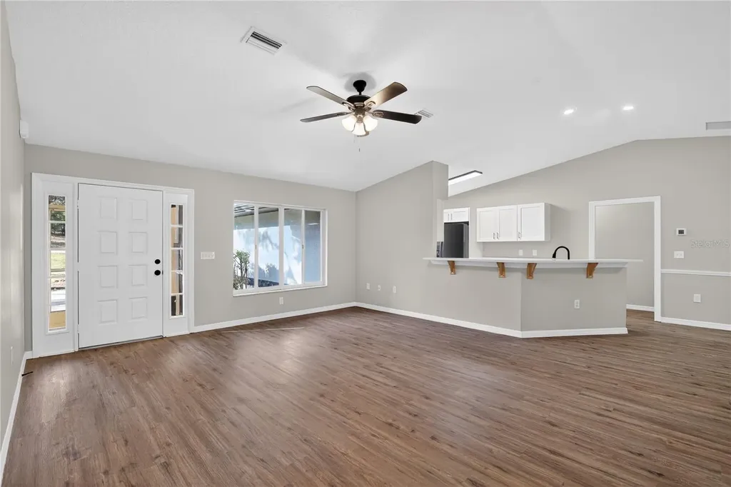1139 E Mckinley Street Hernando FL 34442