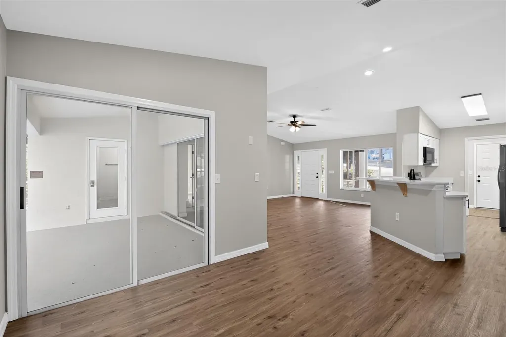 1139 E Mckinley Street Hernando FL 34442