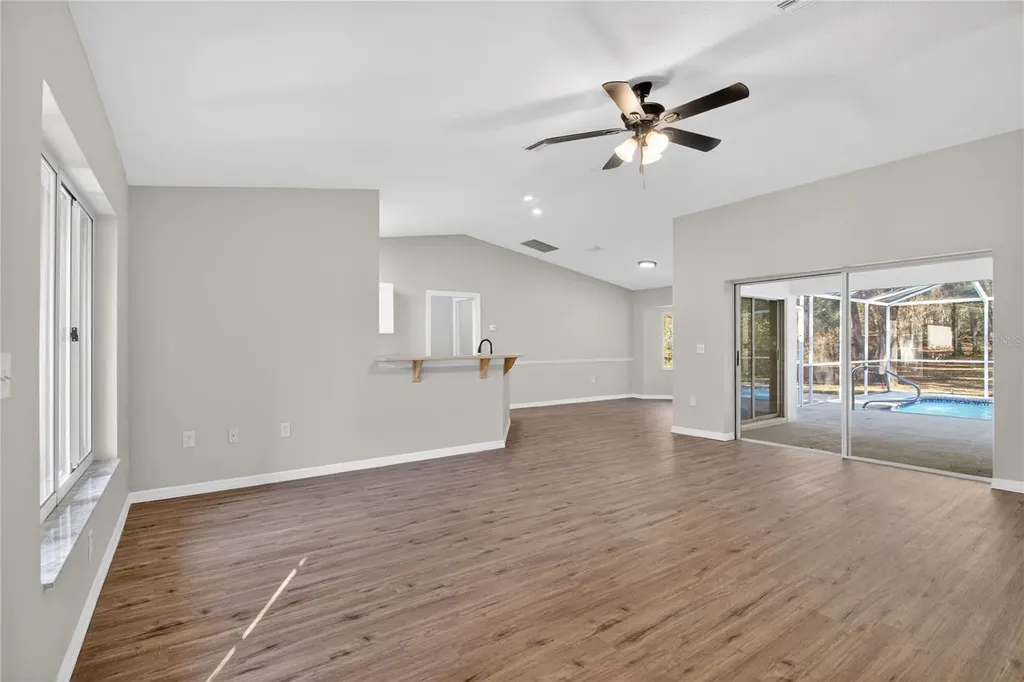 1139 E Mckinley Street Hernando FL 34442