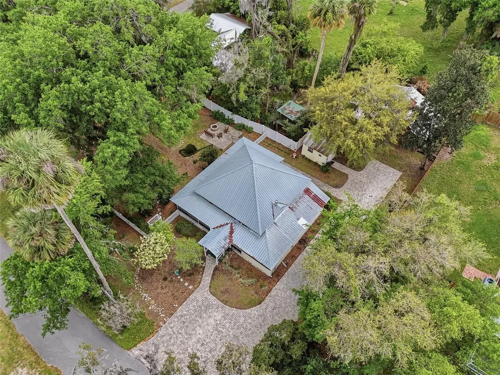 6070 Avenue F Mc Intosh FL 32664
