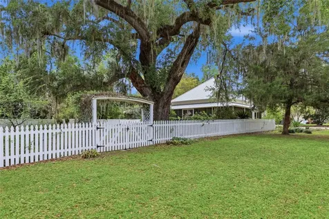 6070 Avenue F Mc Intosh FL 32664