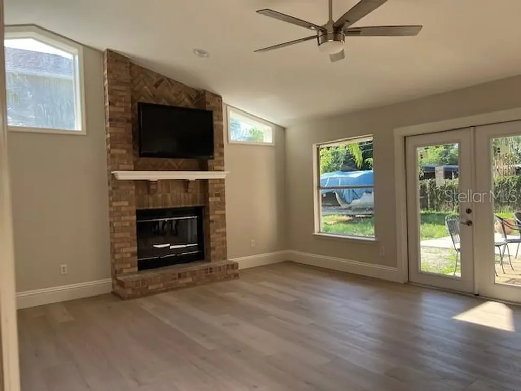 2800 Conway Gardens Road Orlando FL 32806