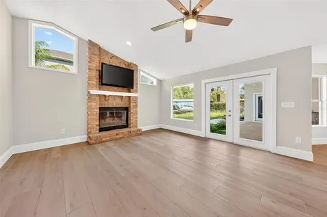 2800 Conway Gardens Road Orlando FL 32806